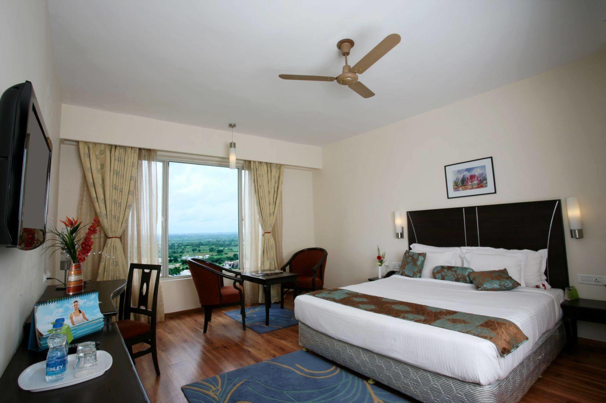 Hotel Oh Biz Premier At Leonia Hyderabad Exterior foto